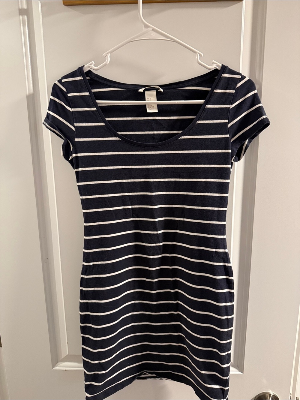 🥳 5 for $25 BUNDLE H&M Navy and White Striped T-Shirt Dress